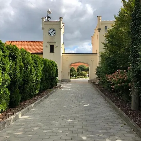 Konukevi Penzion Trnova *