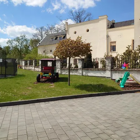 Konukevi Penzion Trnova *